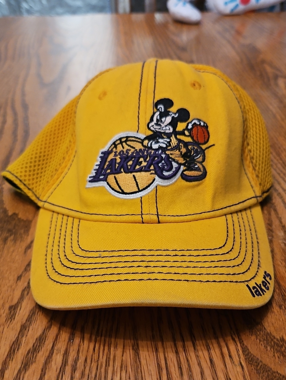 NBA Yellow Lakers Kids Mesh Back Cap with Mickey Embroydery